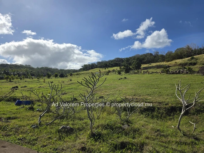Terrain à vendre à Baie Du Cap (Mandat exclusif)