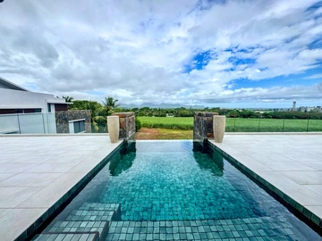 Exceptional Penthouse Beautiful View - Close To Schools