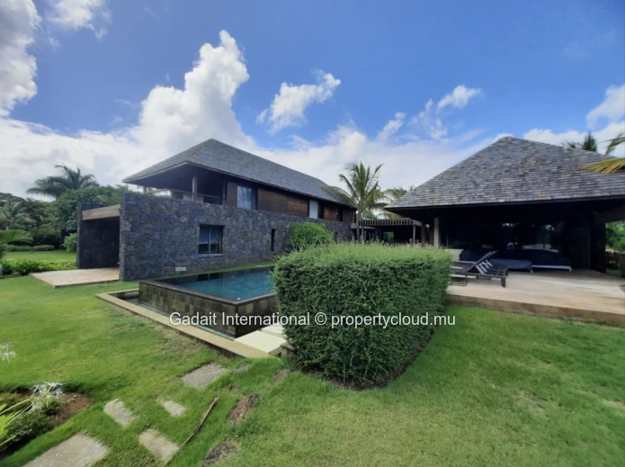 Luxury Rental at Anahita: Magnificent 5-Suite Villa, Private Pool & Golf View