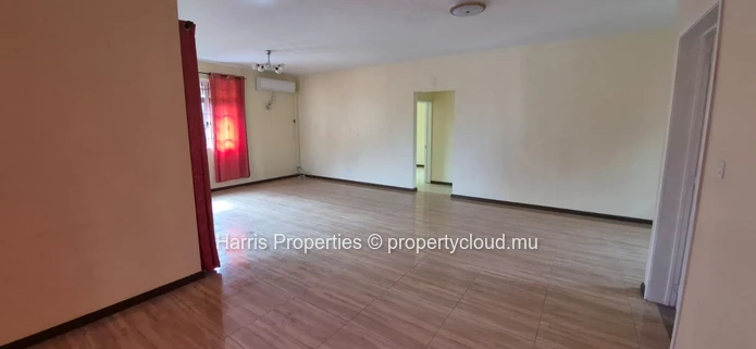 À VENDRE – Spacieuse maison individuelle à Phoenix