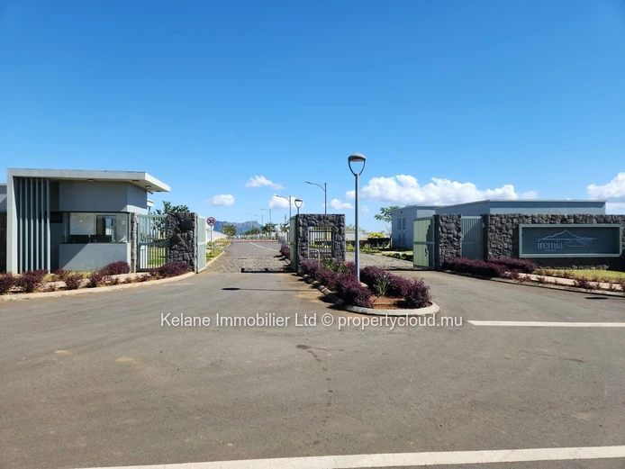 Terrain Résidentiel Premium à Vendre | Morcellement Iremia, Côte d'Or