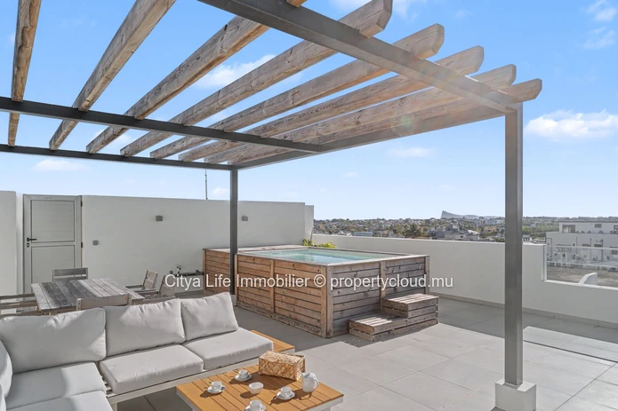 Modern 3-Bedroom Penthouse with Private Pool in Pereybere