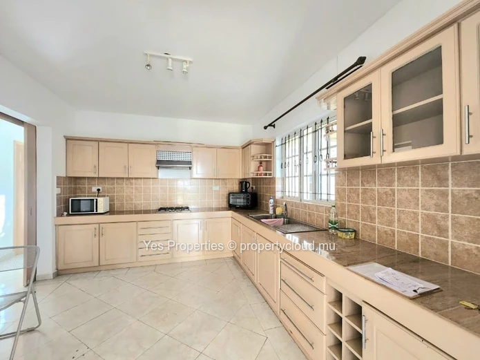Villa - Calodyne - VALUE FOR MONEY - Rs 8.5M