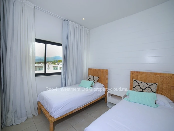 EXCEPTIONAL 4 Beds Beachfront Panoramic Sea-View Penthouse in Tamarin