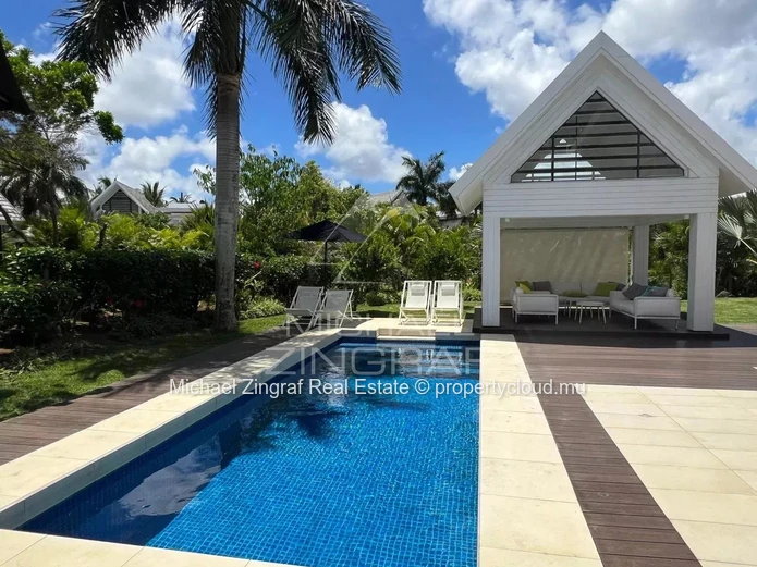 Exceptional 4 bedrooms villa on Golf Estate