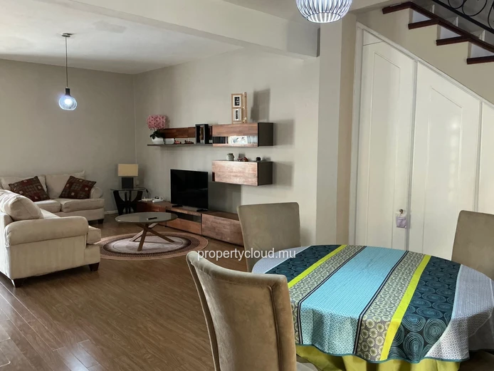 FOR RENT in Pereybere, 3-bedroom house with swimming pool, in a secure residence