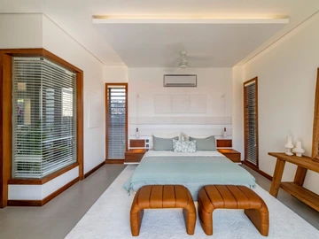 4 Bedroom Villa