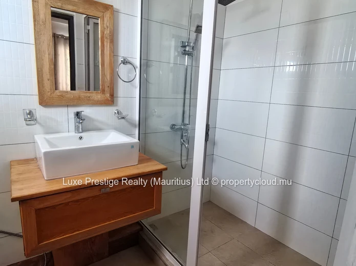 Luxury 4-Bedroom Ensuite Villa for Sale in Mont Choisy | Private Pool | Smart Security | Rs 20M