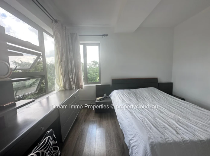 Appartement 2 Ch Vue Montagne Dans Résidence Moderne À Phoenix – Ile Maurice