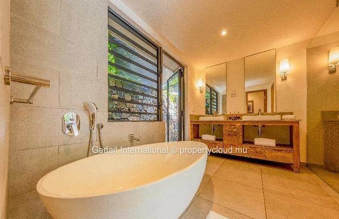 VIlla de 3 chambres avec un emplacement idéal à rivière noire, île Maurice