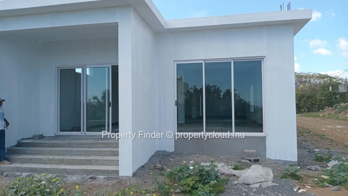 Grand Bay Commercial Property for Rent – Newly Built