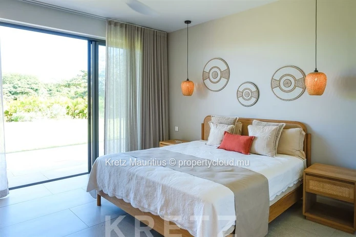 Entre réserve naturelle et golf : une villa contemporaine d'exception