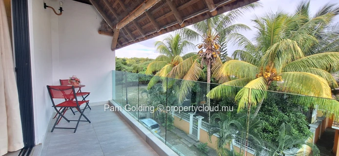 A Stylish Coastal Retreat in the Heart of Flic en Flac