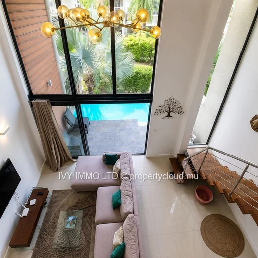 Waterfront Loft-Style Duplex For Rent – Bain Bœuf