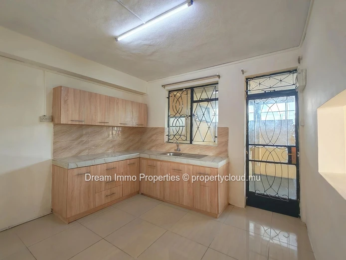 Maison de 4 chambres avec studio indépendant proche du métro à Rose Hill – Ile Maurice