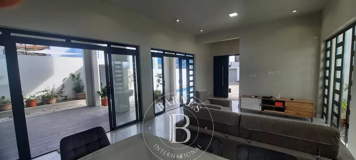 GRAND BAIE - Maison neuve avec 4 chambres