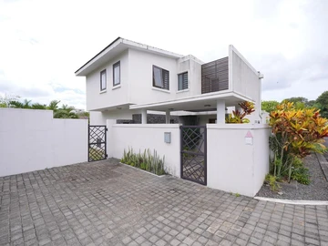 Maison de 4 Chambres