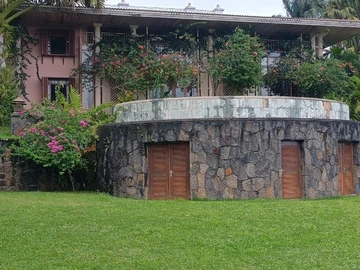 6 Bedroom Villa
