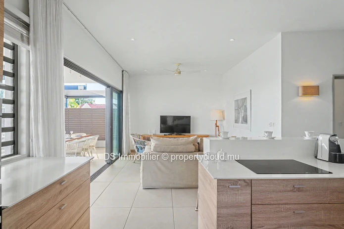 For Rent – 2-Bedroom Penthouse With Sea View | North-West