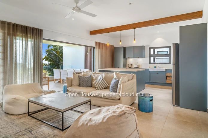 Furnished 3-bedroom apartment with pool for rent in St Antoine