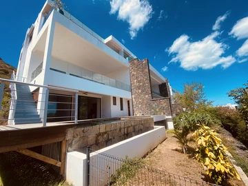 3 Bedroom Townhouse, Duplex