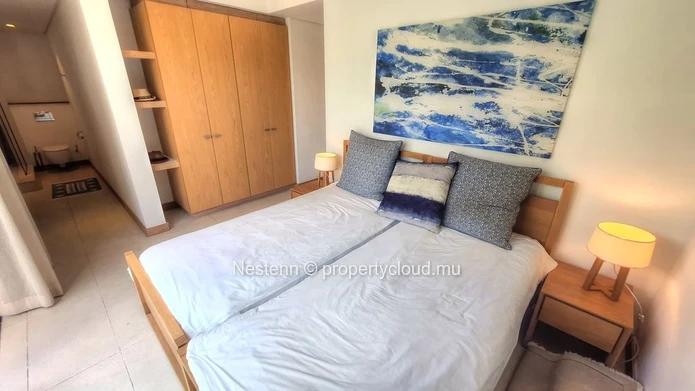 2-bed penthouse in a prestigious parc