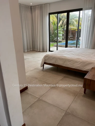 Villa familiale luxueuse en duplex -4 chambres en suite 