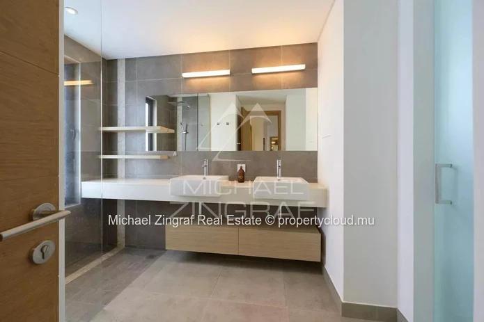 3-Bedroom Apartment in Mon Choisy