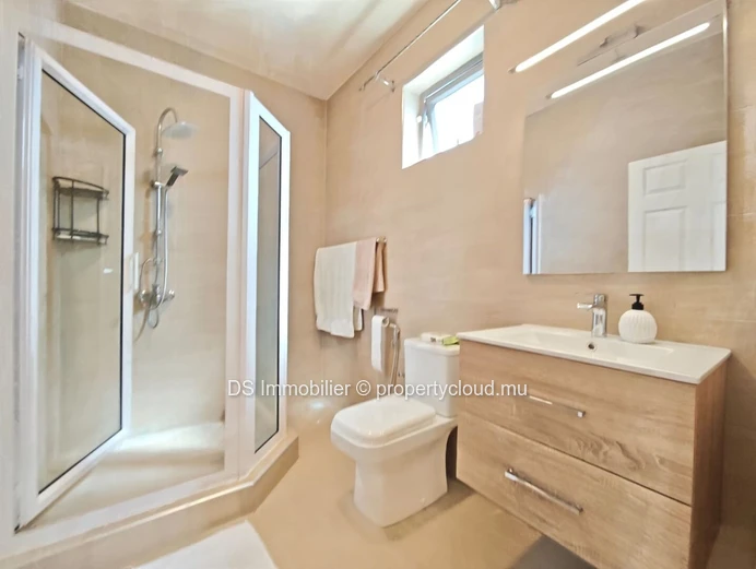 À Louer – Villa 3 Chambres -Résidence Privée-  Mont Choisy- Nord