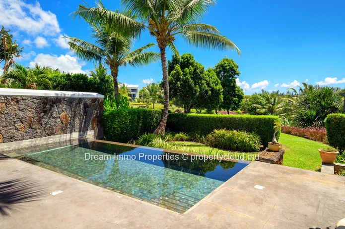 Élégant townhouse 4 chambres avec piscine privée et couchers de soleil à Haute Rive – Ile Maurice