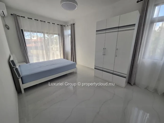 Modern and Spacious Duplexes for Rent in Pereybere