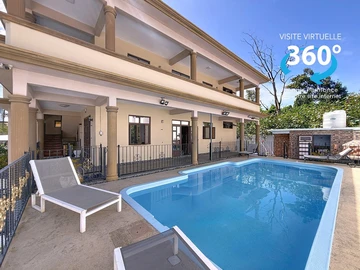 6 Bedroom House