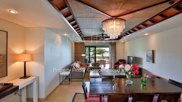 2-Bedroom Apartment with Sea Views
