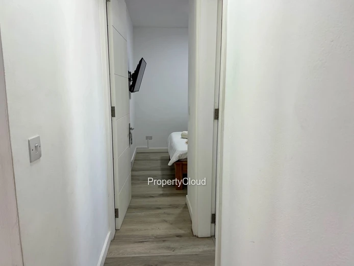 For Rent - 3-Bedroom Apartment - Albion