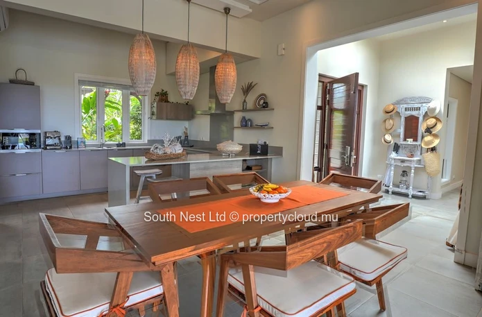 A unique villa where modernity meets tropical charm.