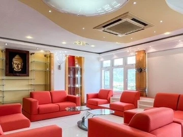 4 Bedroom Apartment
