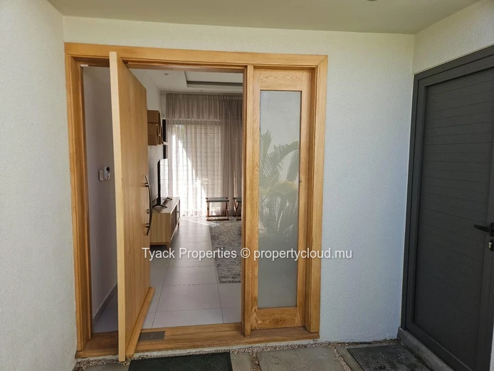 Spacious Luxury Villa with Private Amenities – Grand Baie