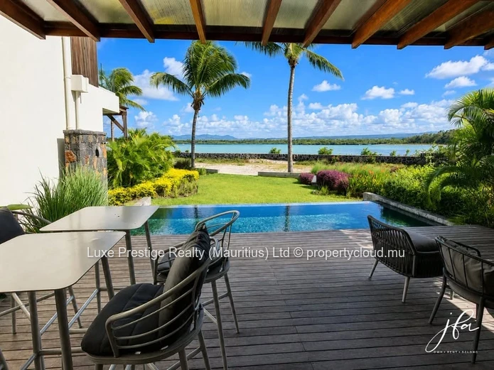 Luxury 4-Bedroom Waterfront House for Rent in Poste Lafayette | Private Pool, Lagoon Views & Secure Residence