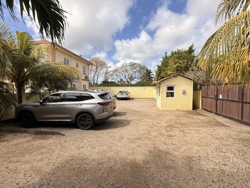 4 Bedroom Apartment