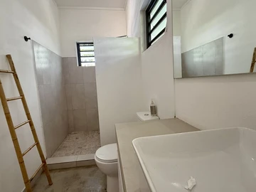 5 Bedroom Villa
