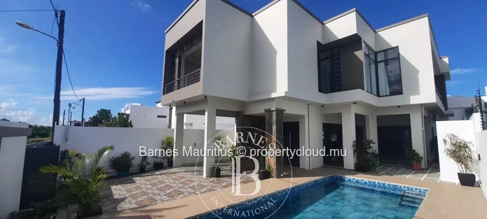 GRAND BAIE - Maison neuve avec 4 chambres