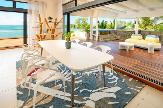 Magnifique Penthouse de 4 Chambres avec Vue Époustouflante sur le Lagon à Azuri Golf & Beachfront Village. 