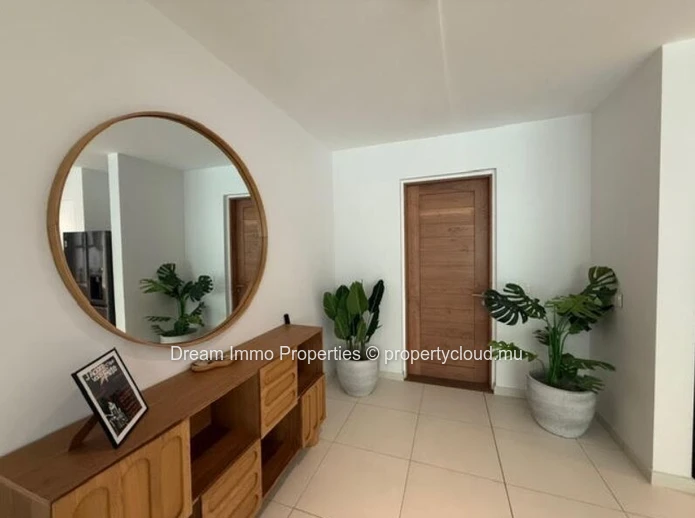 Superbe Appartement De 3 Chambres Proche Mer A Pereybere – Ile Maurice