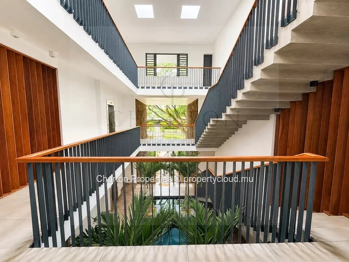 New 3-bedroom apartment with en-suite bathrooms and mountain views