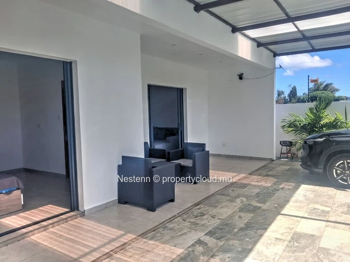 Charming 4-Bedroom Villa with Open Living & Private Garden