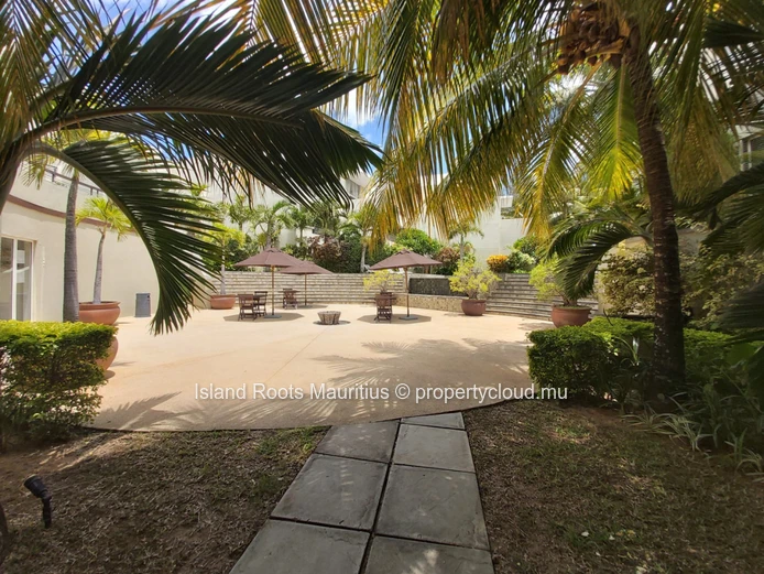 Beautiful apartment located in second position from the beach!