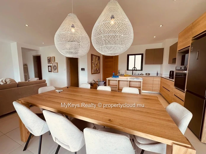 Penthouse – Vue Montagnes – Résidence Sécurisée