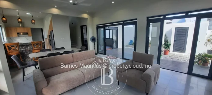 GRAND BAIE - Maison neuve avec 4 chambres