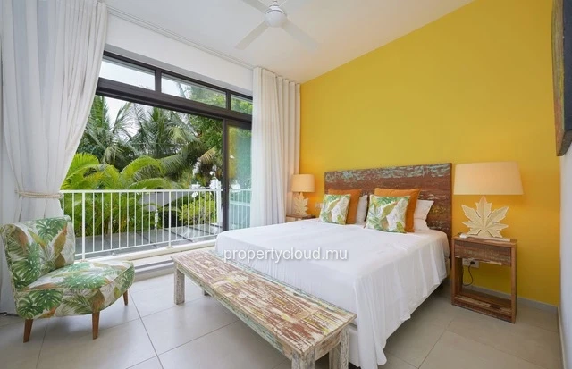A vendre appartement en rez de jardin à Pointe Aux Canonniers accessible aux etrangers.
