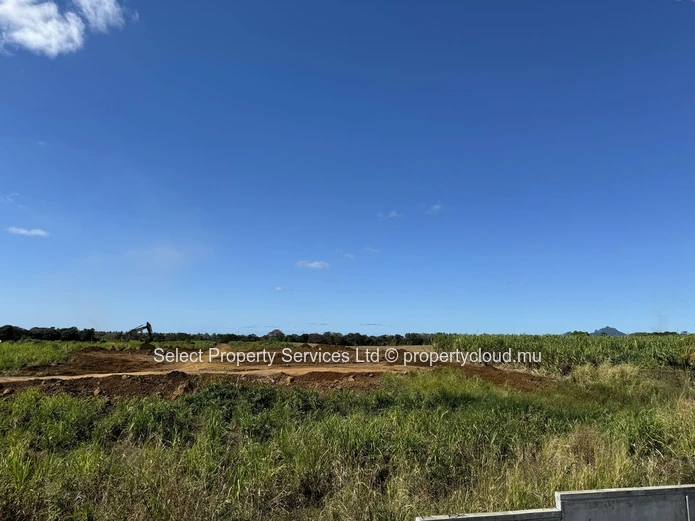 New Morcellement - Plots for Sale - Boulet Rouge - Centre de Flacq